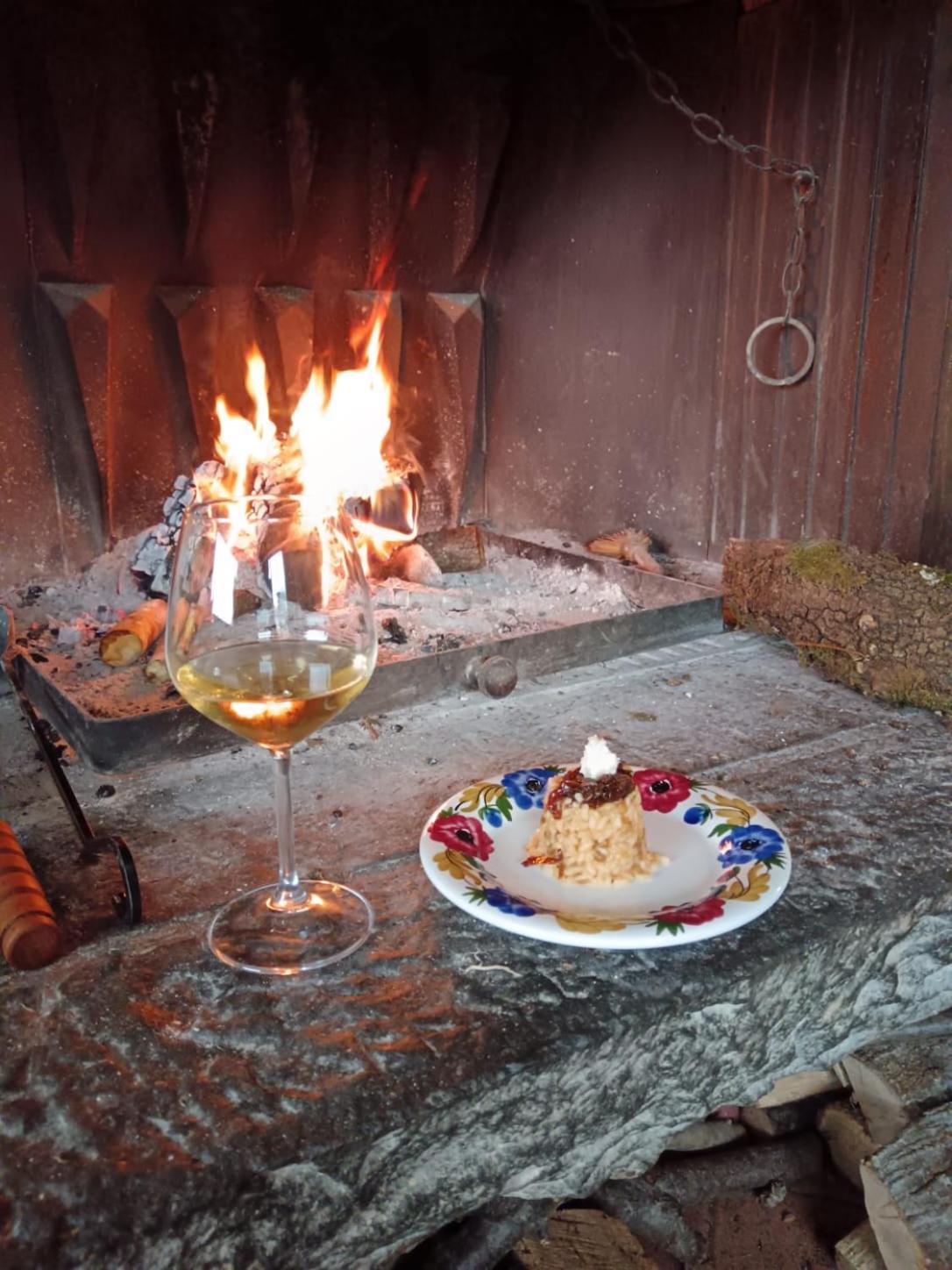 Ghigo La Locanda Di Torquato Montorgiali Esterno foto