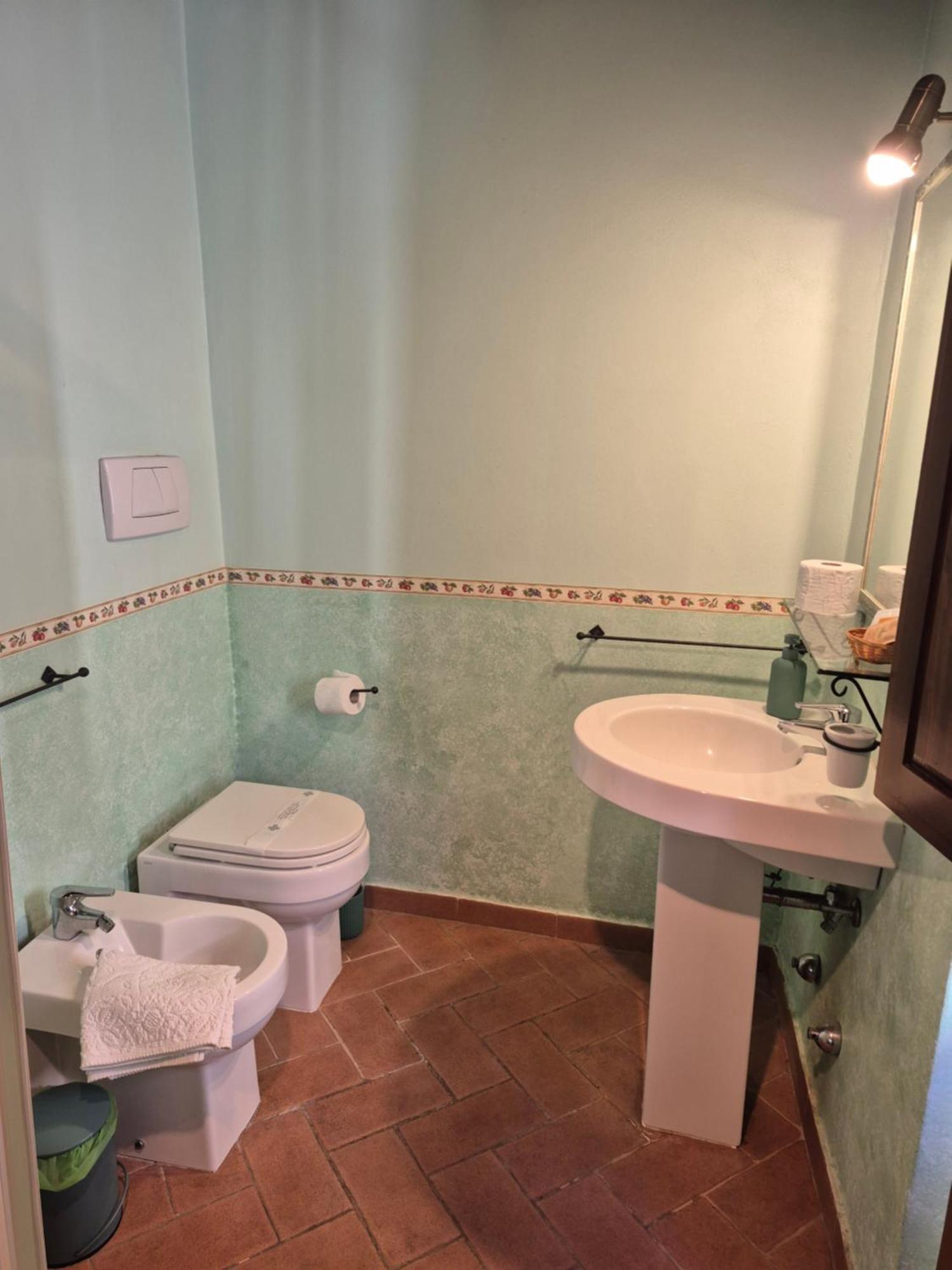 Ghigo La Locanda Di Torquato Montorgiali Esterno foto